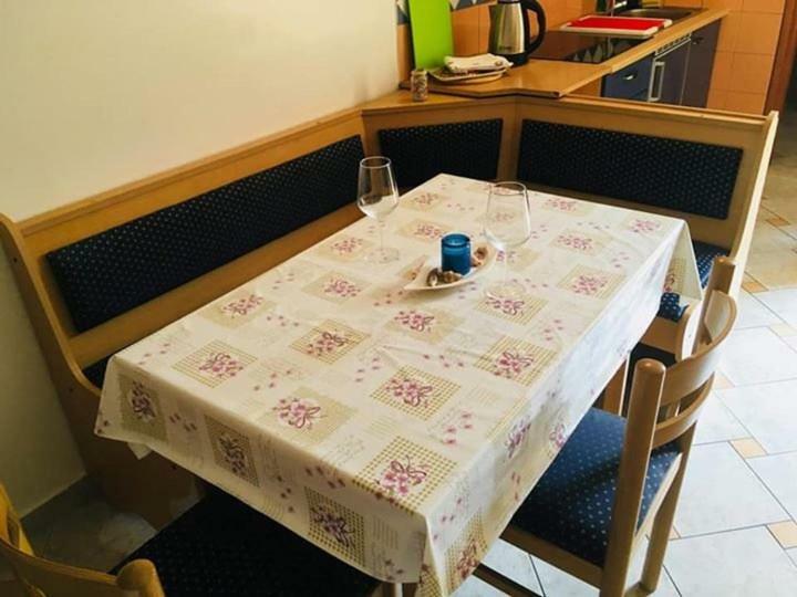 Apartmani Djura Селце Екстер'єр фото